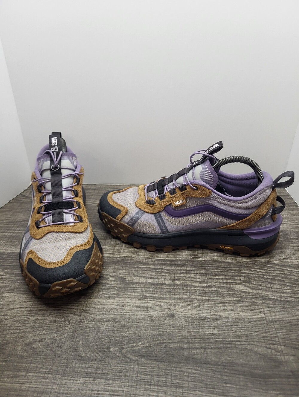 Vans Mte XS Trek Evo Purple Hiking Shoes Vibram Women's 9 Men 7.5